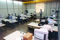 Estudantes em sala de aula do Instituto de Computação da Unicamp: sólida formação básica