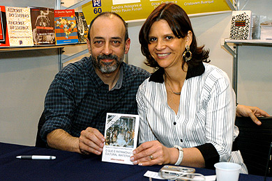 Pedro Paulo Funari e Sandra Pelegrini, os autores: linguagem acessível 
