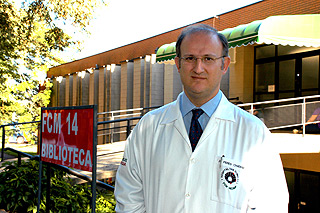 O neurocirurgião  Feres Eduardo Aparecido Chaddad Neto: testes em 130 pacientes e nível de acerto próximo a 100%  (Foto: Antoninho Perri)