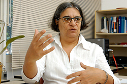 A pró-reitora de Pós-Graduação, professora Teresa Dib Zambon Atvars: "O PED não pode substituir as atividades dos docentes".
