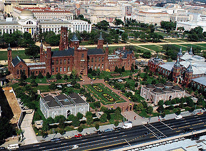 Vista parcial da Smithsonian Institution: complexo de museus e centros de pesquisa (Foto: Reprodução)