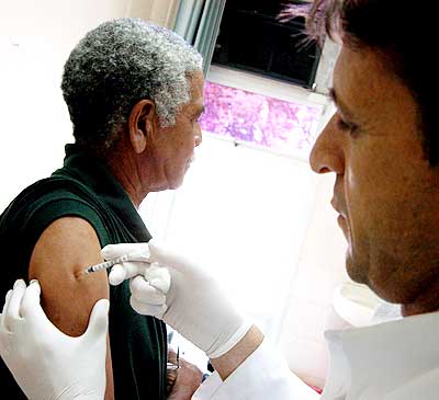 A estatística Priscila Bergamo Francisco: idosos que resistem à  vacinação não crêem na eficácia ou temem reações (Foto: Antoninho Perri)