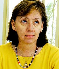 Fátima Pires, assessora para o Planes: explanações em Guayaquil e Curitiba.