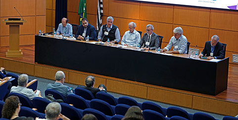 Trata-se de evento preparatório para a 5ª Conferência Nacional de Ciência, Tecnologia e Inovação, prevista para o mês de julho, em Brasília