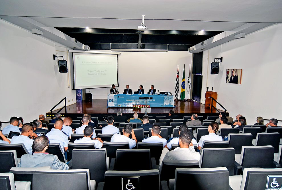 O seminário foi realizado em meio ao Projeto Pró-Defesa IV da Unicamp e financiado pela Capes e pelo Ministério da Defesa