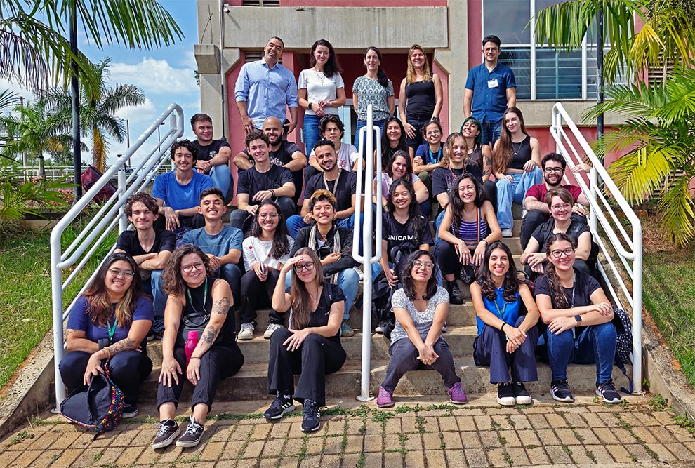 Participantes da primeira visita técnica da disciplina Ciência Translacional que recebeu 159 inscrições de alunos da USP, 57, da Unesp e 25, da Unicamp