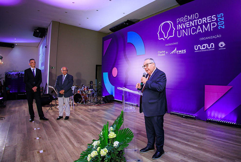 O reitor Paulo Cesar Montagner esteve presente na cerimônia de entrega do prêmio que aconteceu nesta quinta-feira (21) 